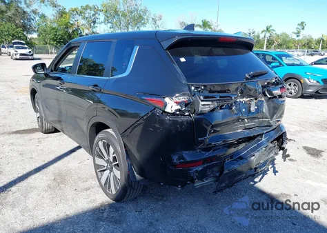 2025 Mitsubishi Outlander Se 2.5 2Wd из США, поврежденный, VIN JA4J3VA84SZ046548